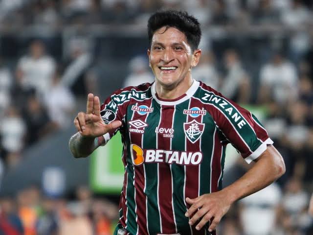 Coritiba perde para o Fluminense e é o segundo rebaixado no